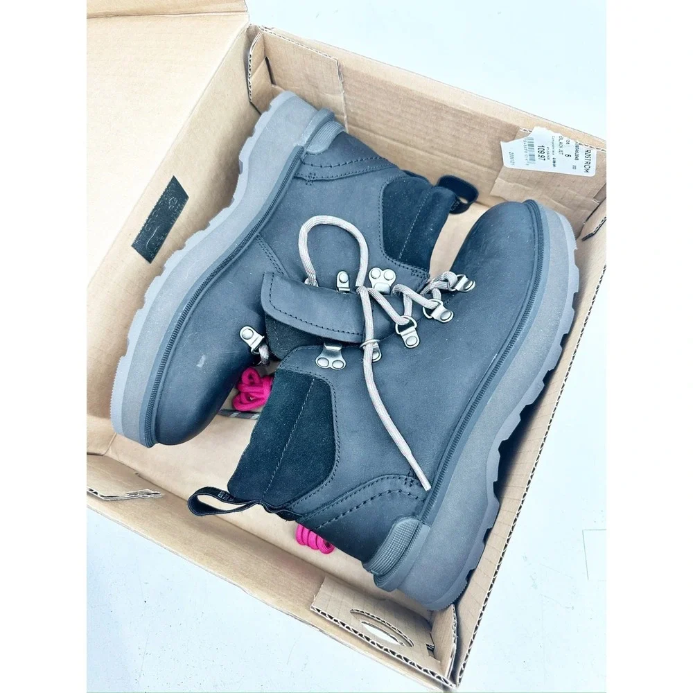 Sorel hi line